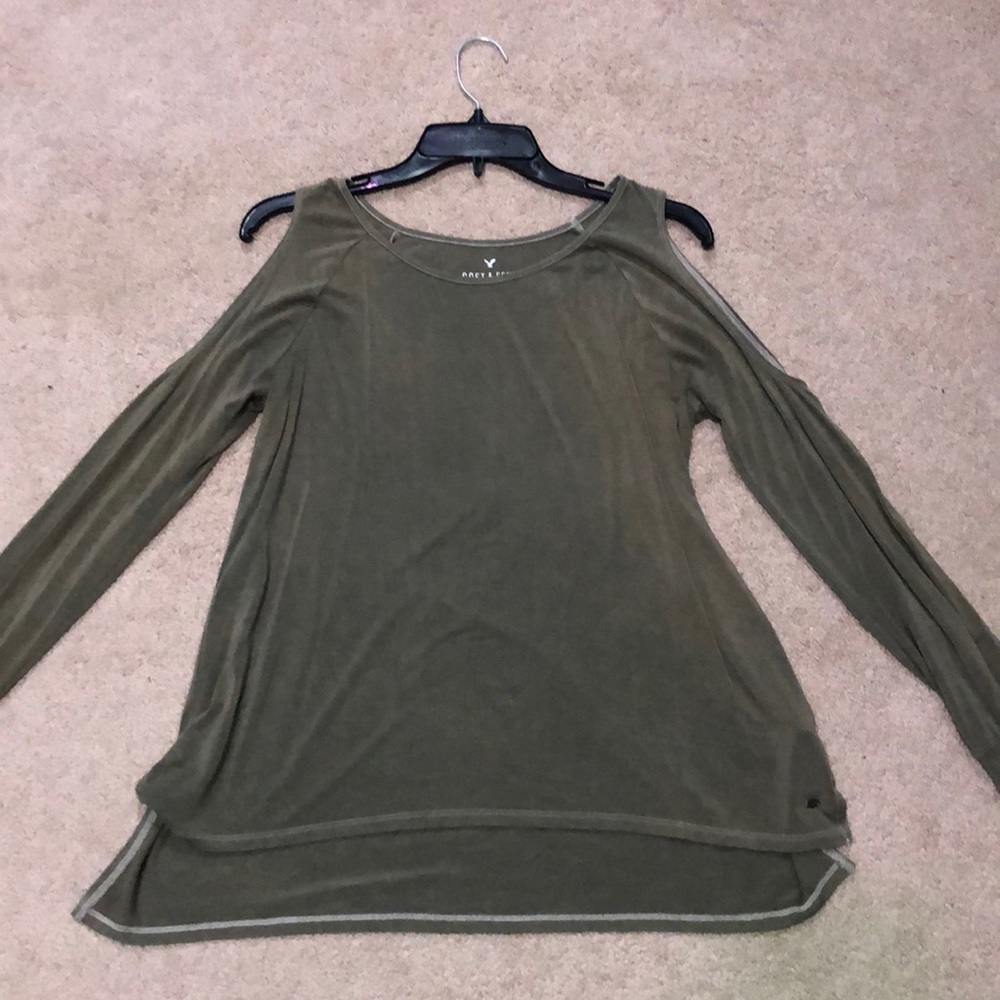 An olive green soft and sexy tee.